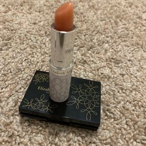 Brand new lip protection #Elizabeth Arden